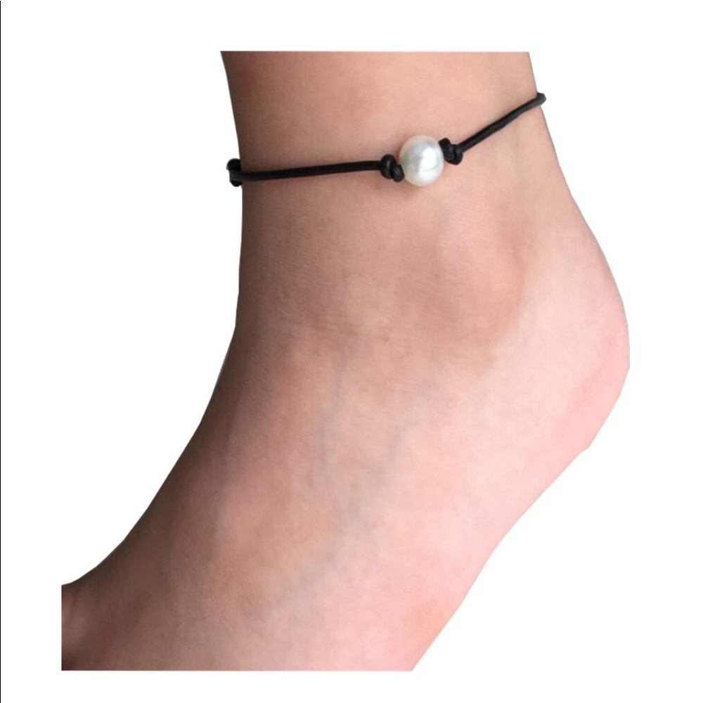 NWOT Single Freshwater Pearl Leather Anklet